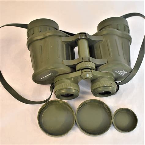 jumelles militaires françaises.